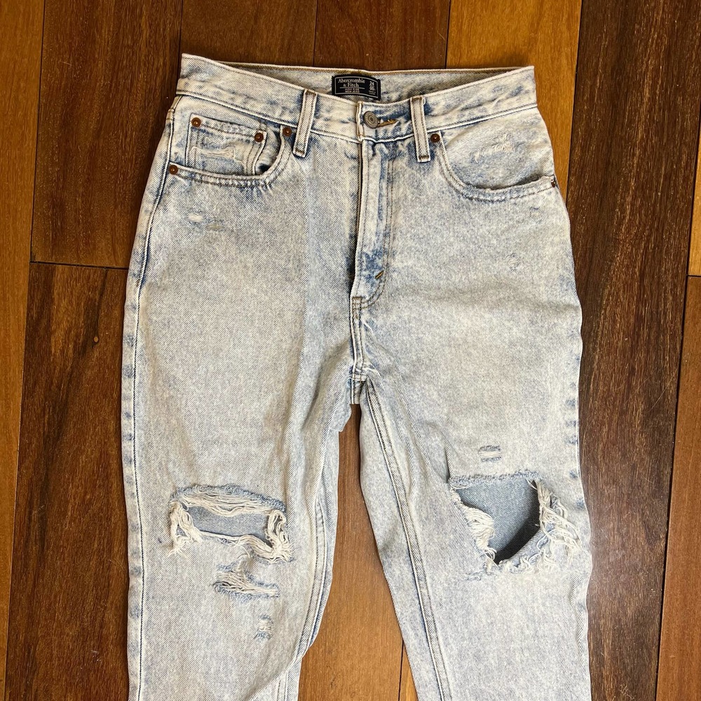 Abercrombie & Fitch high rise mom jeans light acid wash denim